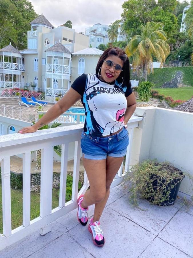 Ferienwohnung Chill On The Hill Ocho Rios Exterior foto