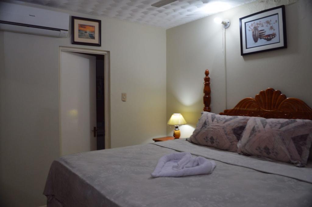 Ferienwohnung Chill On The Hill Ocho Rios Exterior foto