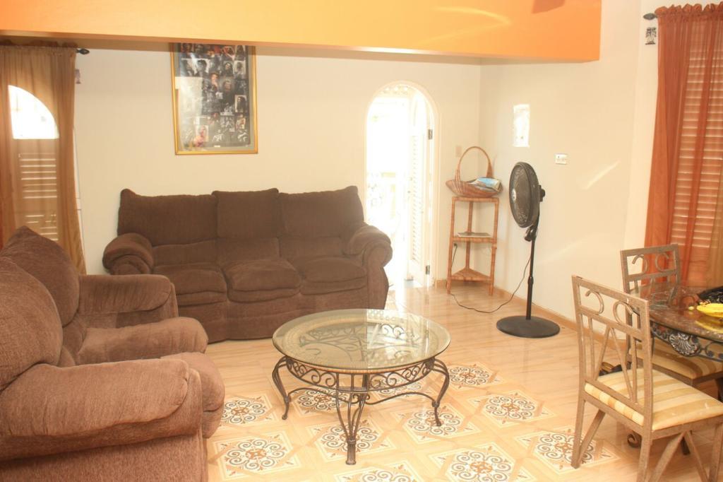 Ferienwohnung Chill On The Hill Ocho Rios Exterior foto