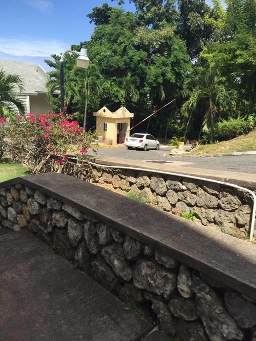 Ferienwohnung Chill On The Hill Ocho Rios Exterior foto